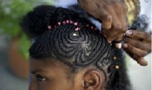 Foto n° 3 - Tipo de penteado dos afro-colombianos (foto de www.puzlo.com)